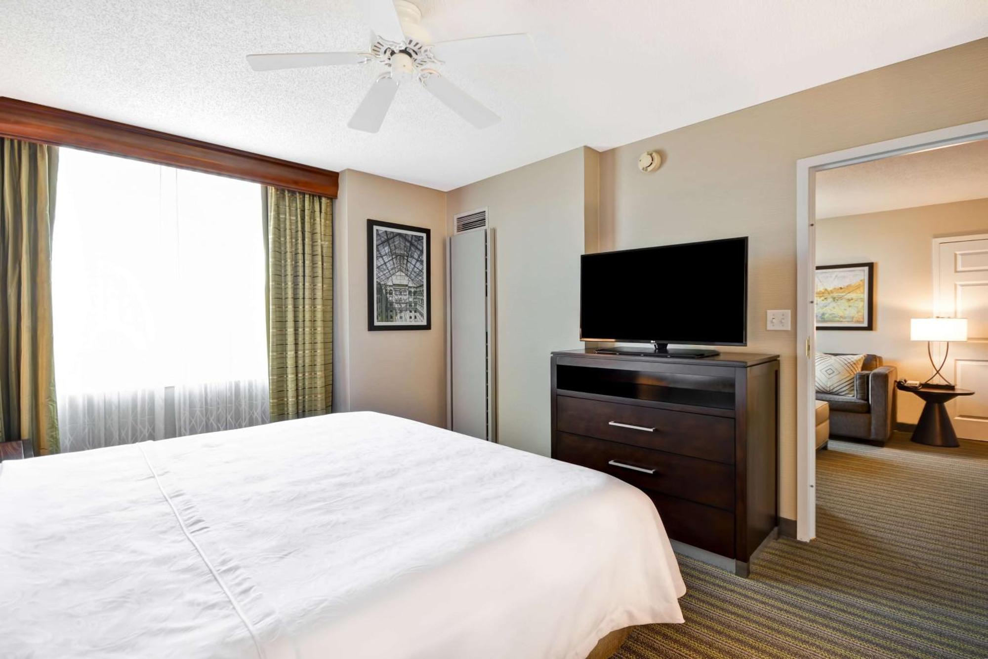 Hotel Homewood Dulles-international Airport
