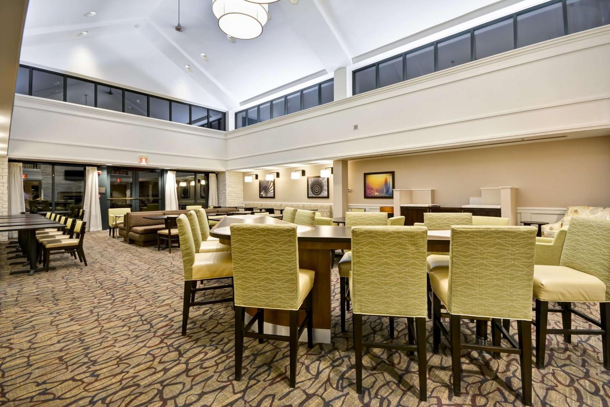 Hotel Homewood Dulles-international Airport 3*