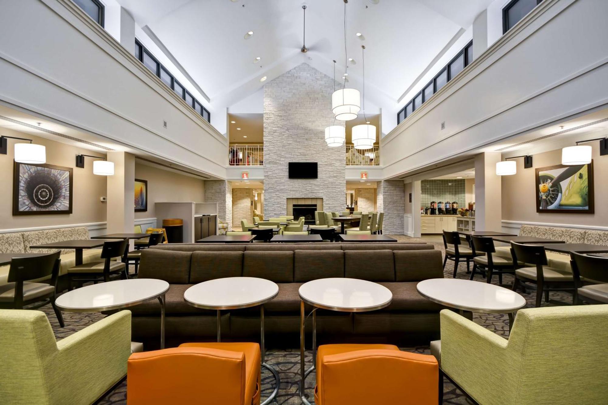 Hotel Homewood Dulles-international Airport 3*